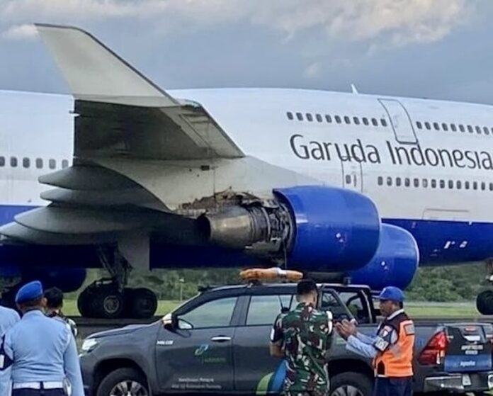 Indon Sie Accident Atterrissage D Urgence D Un Boeing De Garuda