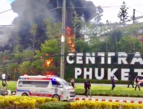 THAILANDE – SOCIÉTÉ: Incendie dans le nouveau mall Central de Phuket