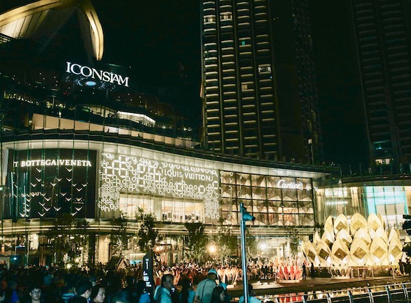 BANGKOK – CÉLÉBRATION: Bangkok à l’heure de «Loy Krathong» et du «River Festival»