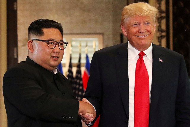 CORÉE DU NORD: A Hanoï, Donald Trump bute sur la muraille Kim Jong-un