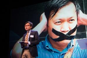 Un journaliste thaïlandais reçoit le Prix International de la Liberté de la Presse