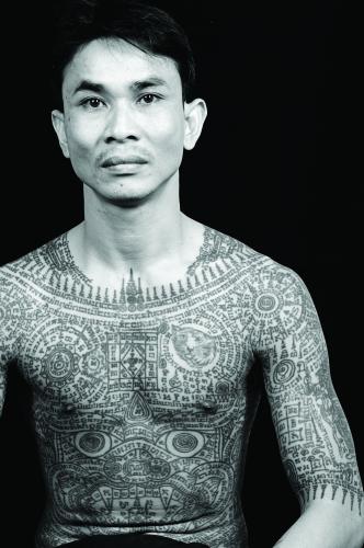 Tatouages sacrés entre tradition et dérives