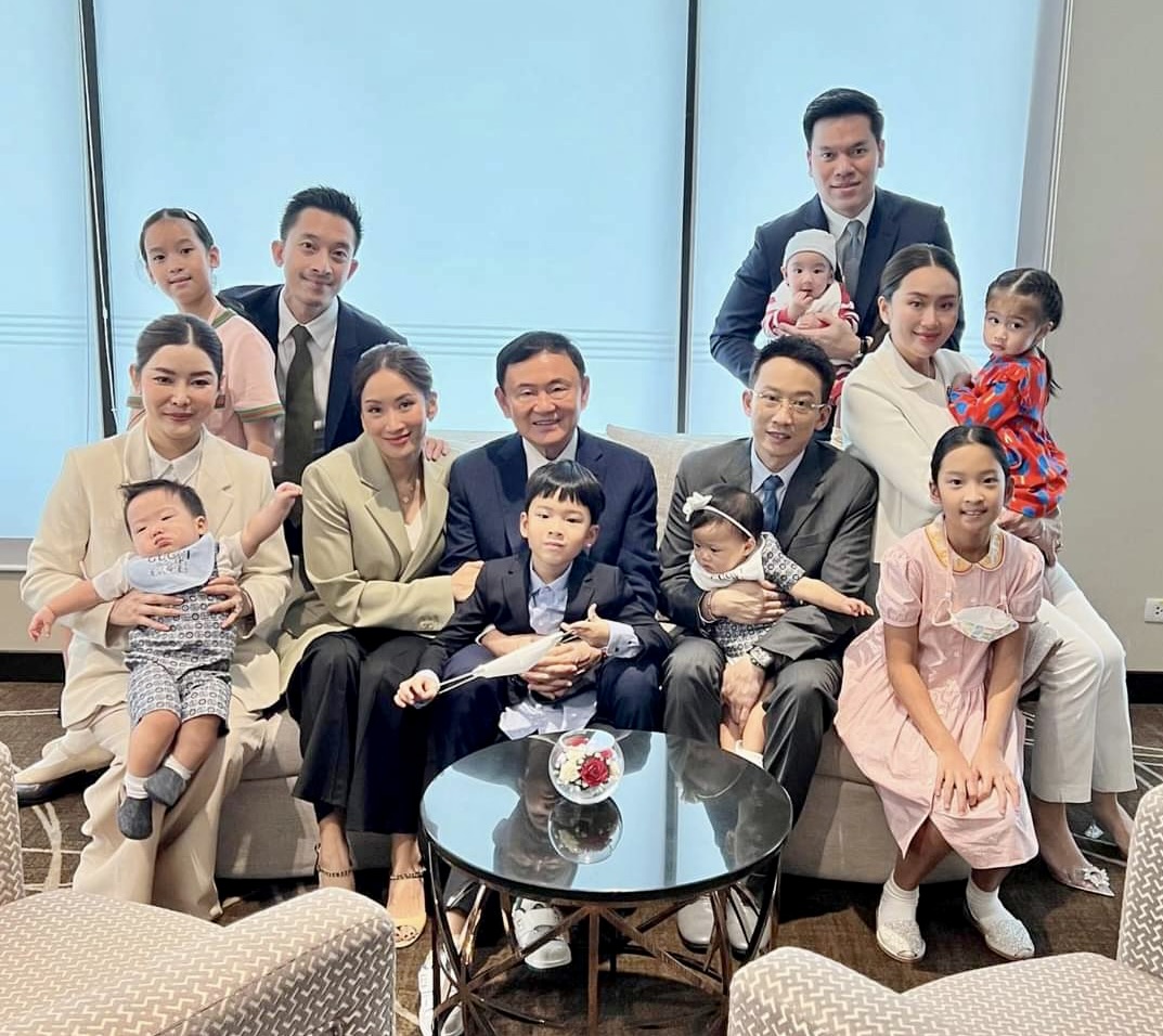 Thaksin en famille