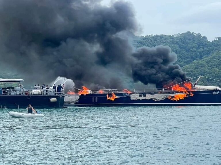 THAÏLANDE – TOURISME : Incendie d’un yacht de luxe à Phuket