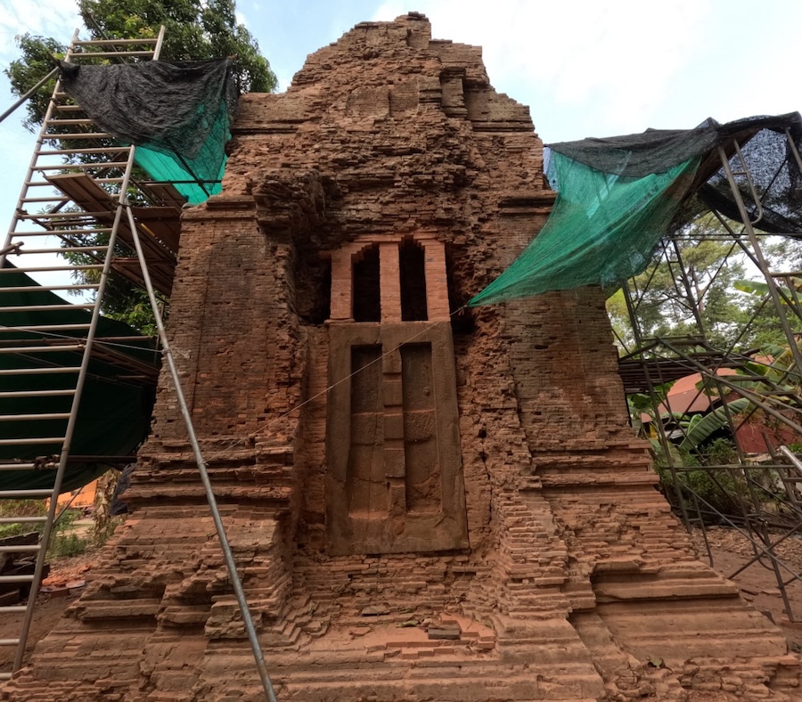 Temple Bakong restauration