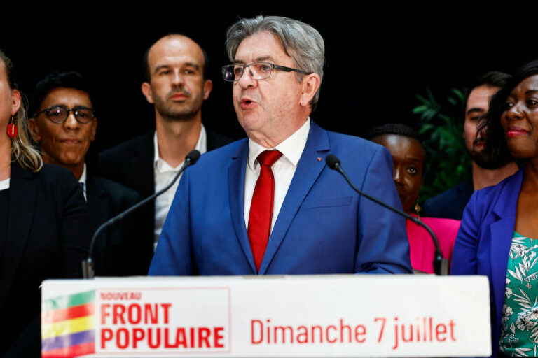 FRANCE – POLITIQUE : Vue d’ailleurs, dans les urnes, une France bloquée qui veut espérer