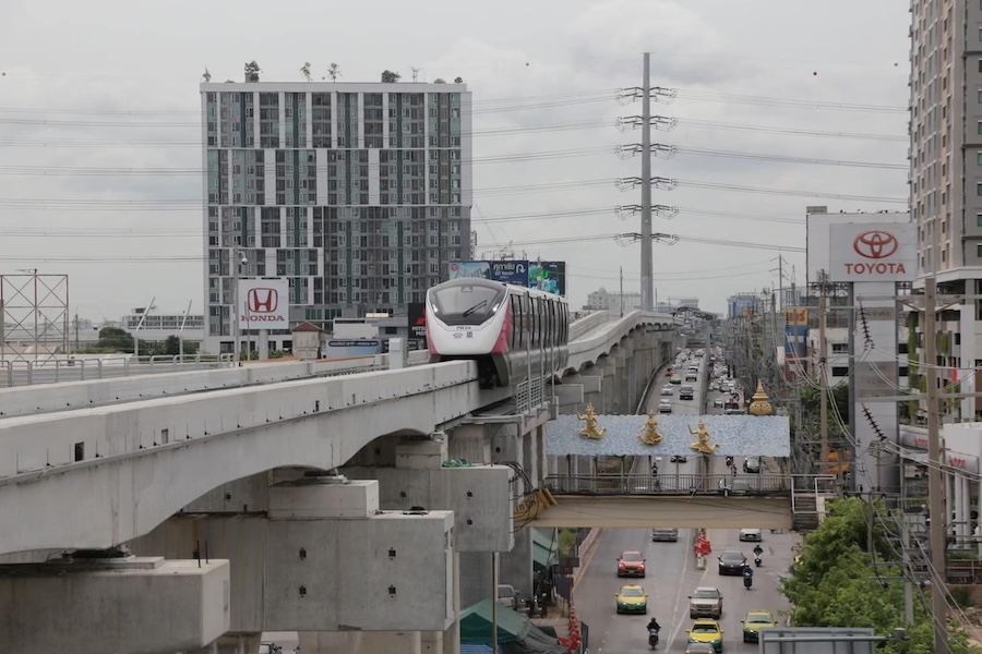 Bangkok Monorail rose