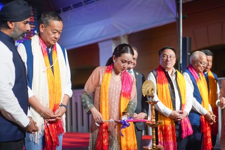 Ing Shinawatra Diwali