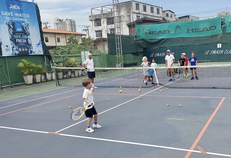 mini-tennis smash club à Bangkok