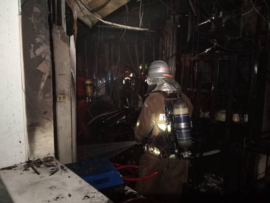 pompier incendie hôpital Bangkok